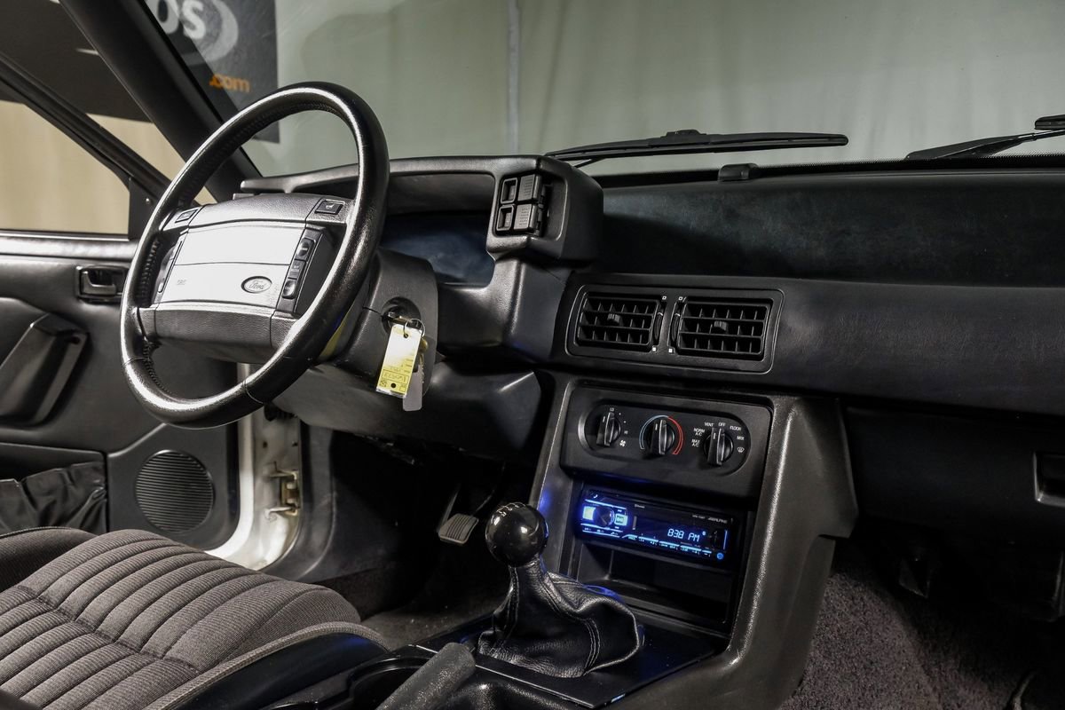 Used 1993 Ford Mustang GT image 17