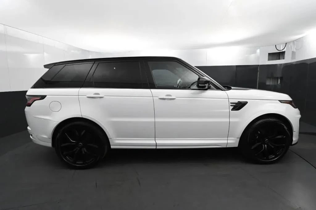 Used 2022 Land Rover Range Rover Sport SVR AWD/4WD image 6