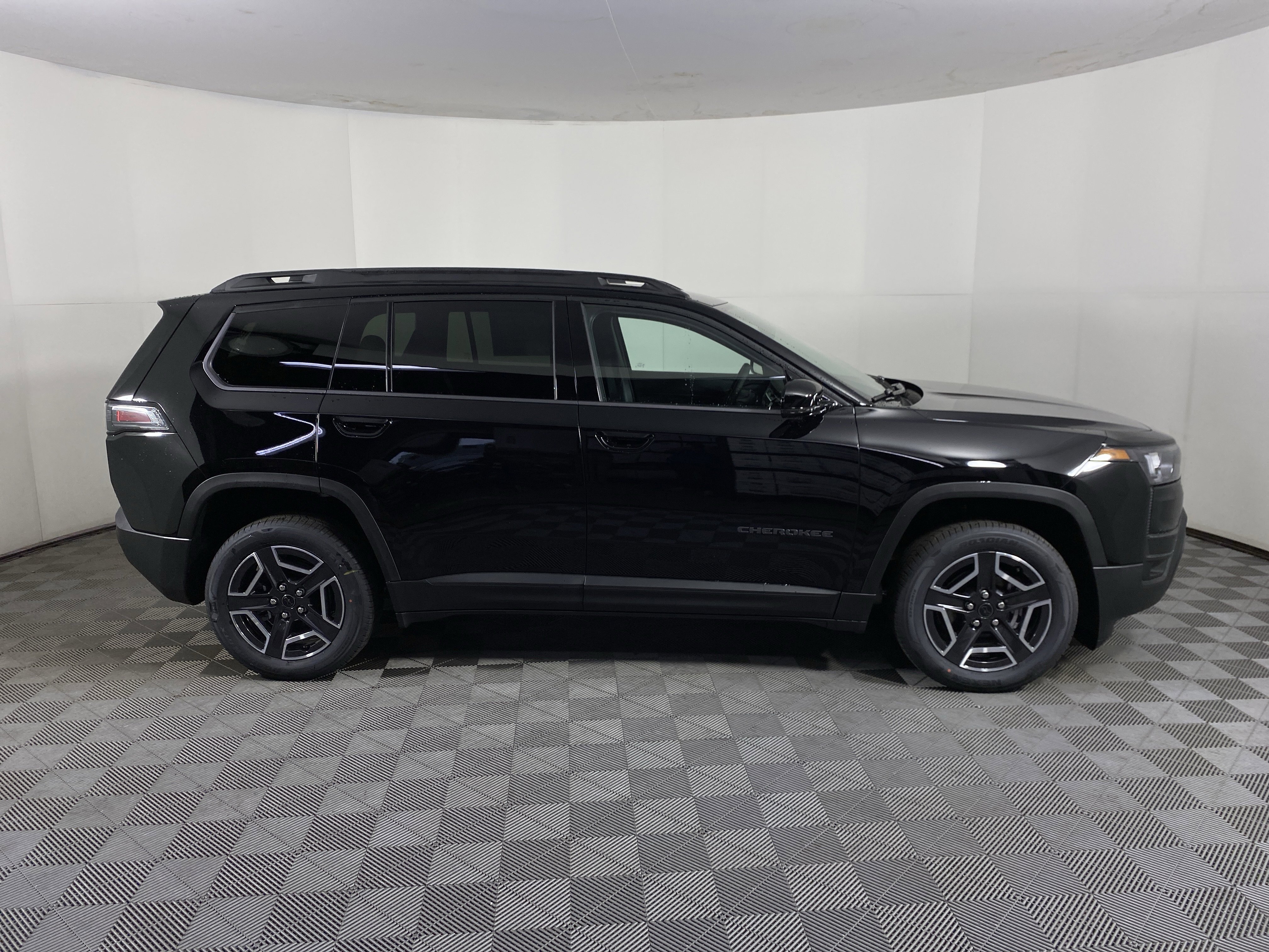 New 2026 Jeep Cherokee Limited AWD/4WD image 6