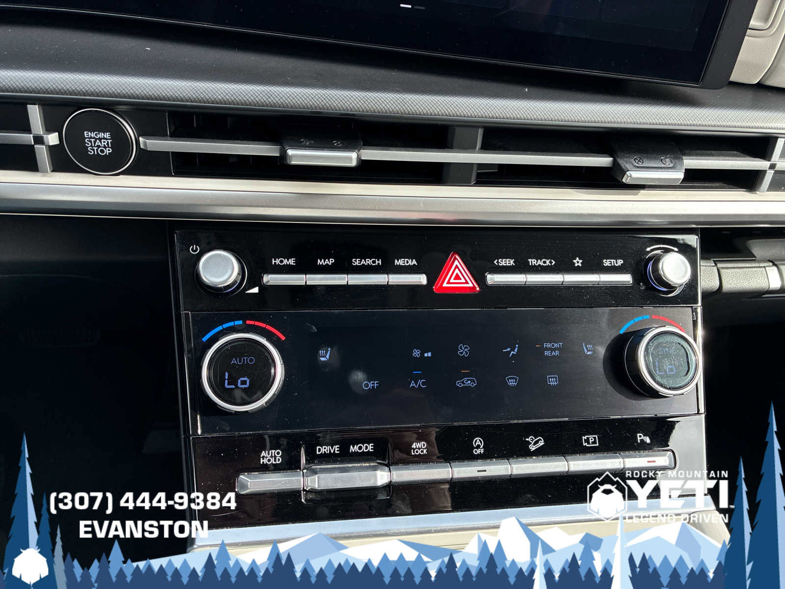 Used 2025 Hyundai Santa Fe SEL image 15