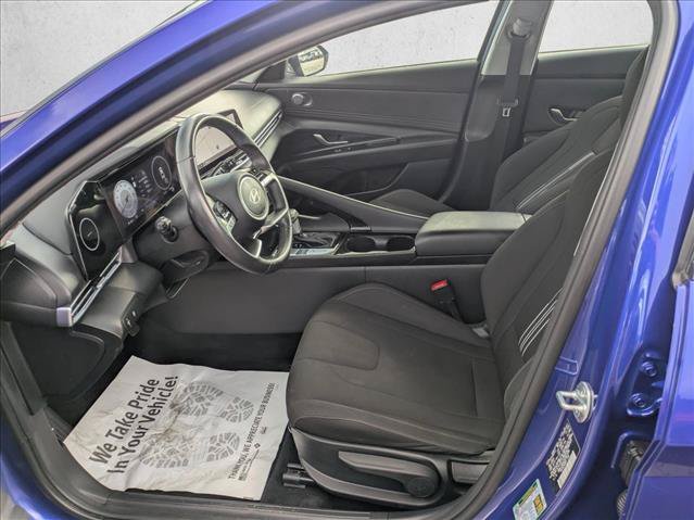 Used 2025 Hyundai Elantra SEL FWD image 15