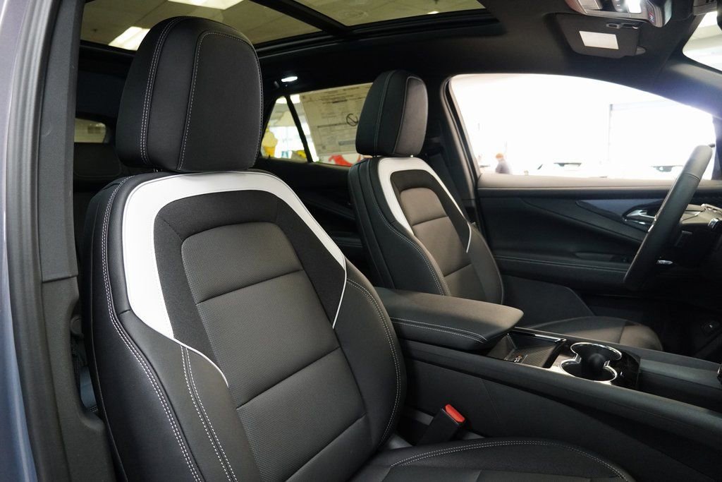 New 2025 Chevrolet Blazer EV LT AWD/4WD image 23
