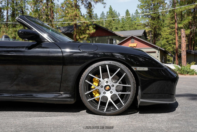 Used 2005 Porsche 911 Turbo S image 11