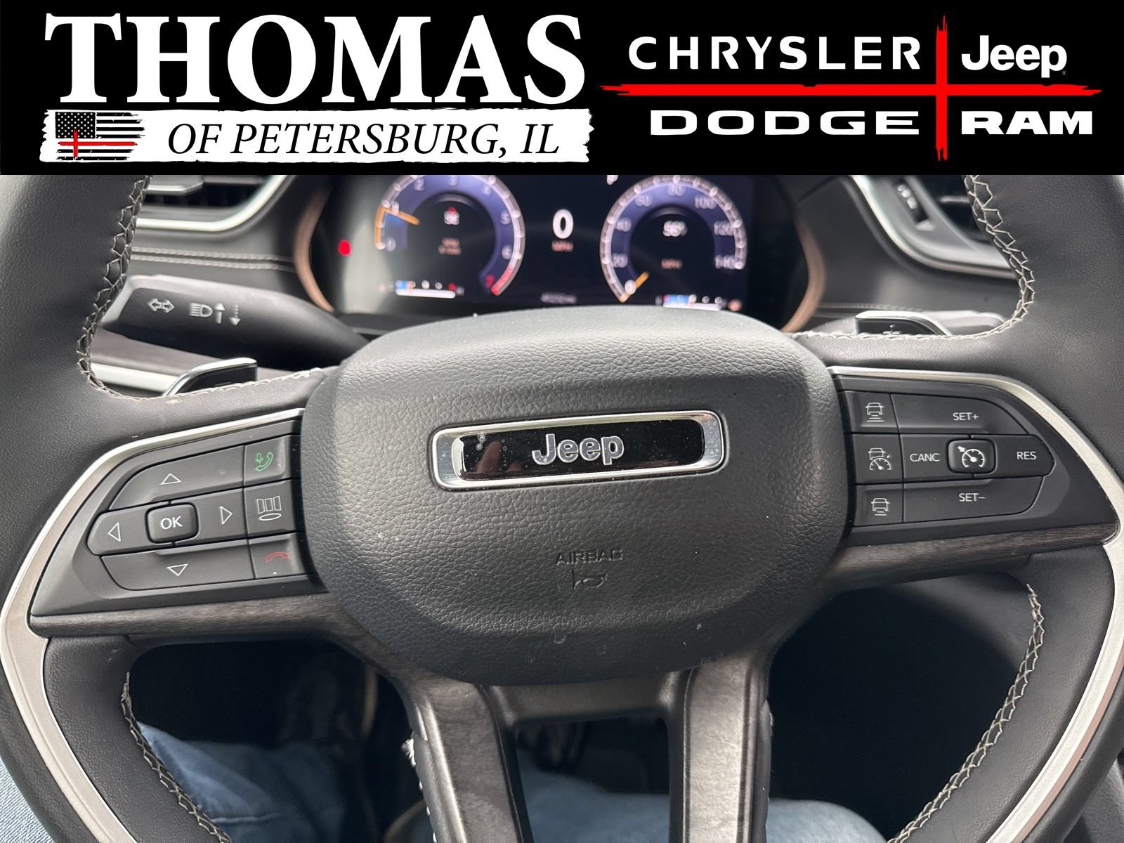 Used 2024 Jeep Grand Cherokee L Limited w/ Luxury Tech Group II AWD/4WD image 14