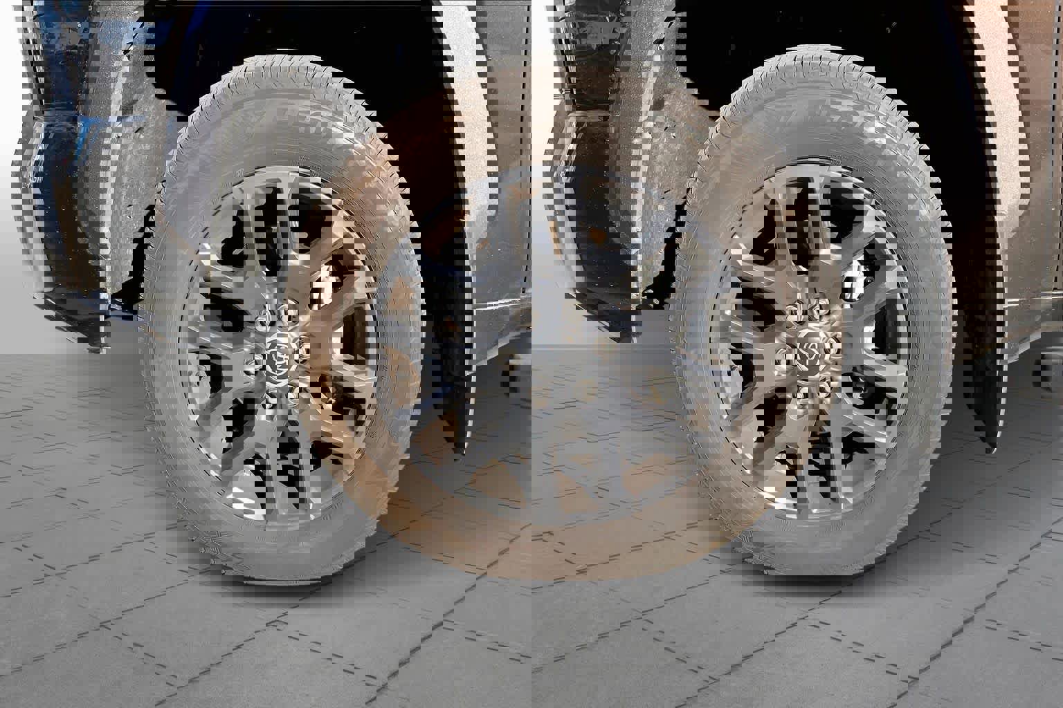 Used 2024 Toyota Tundra Limited image 9