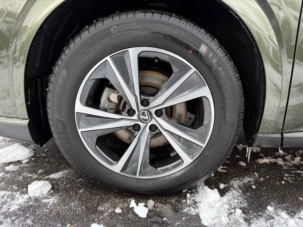 Used 2025 Lexus RX 350 Premium w/ Accessory Package image 26