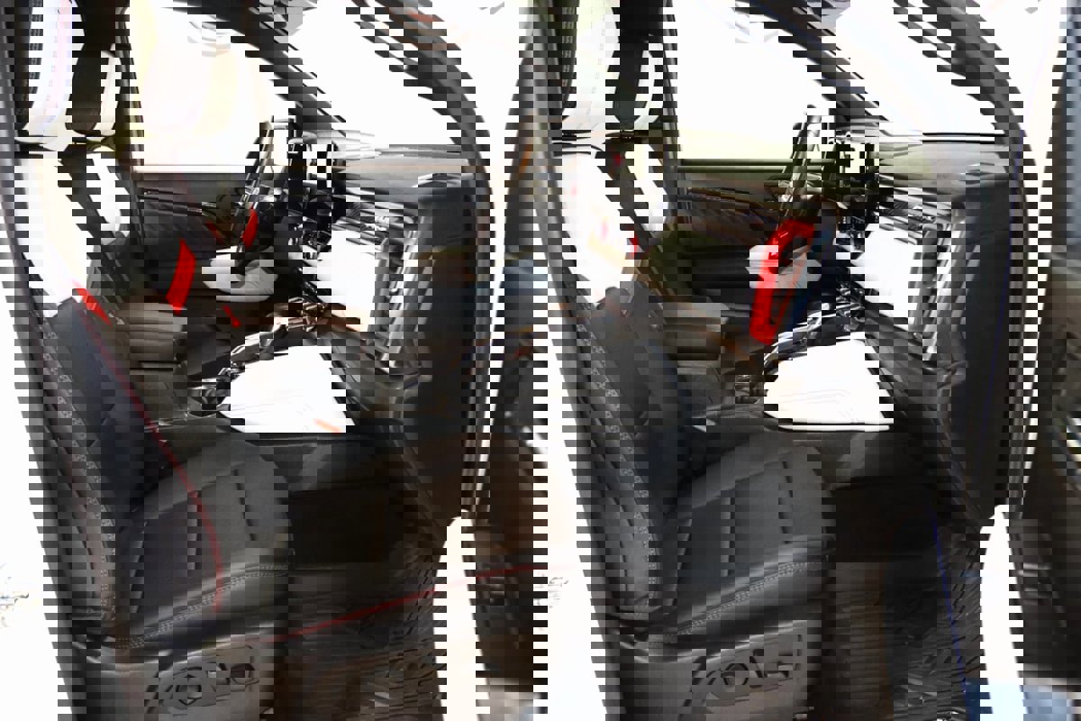 Used 2023 GMC Canyon AT4X image 61