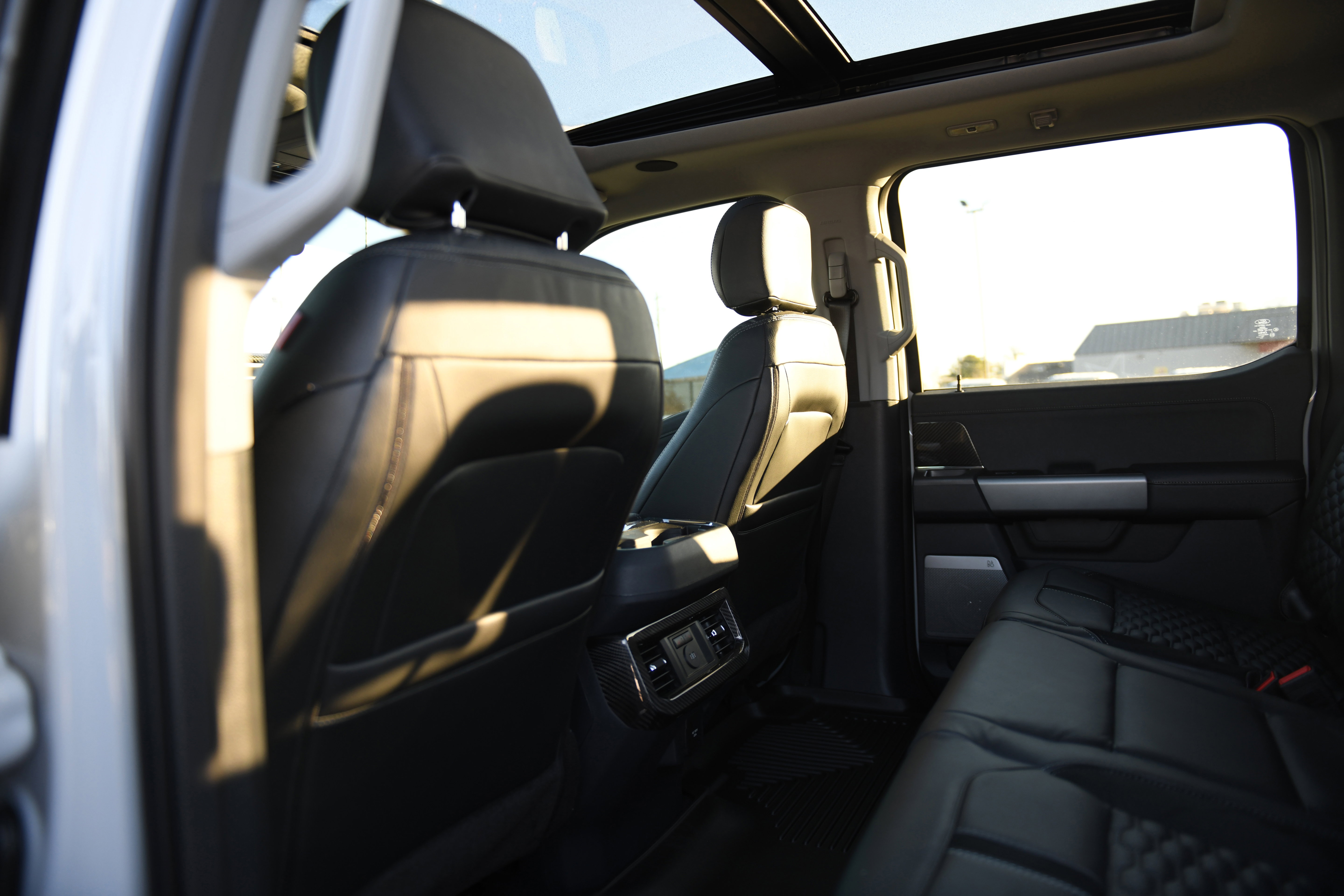 New 2026 Ford F250 Lariat w/ Black Appearance Package image 24