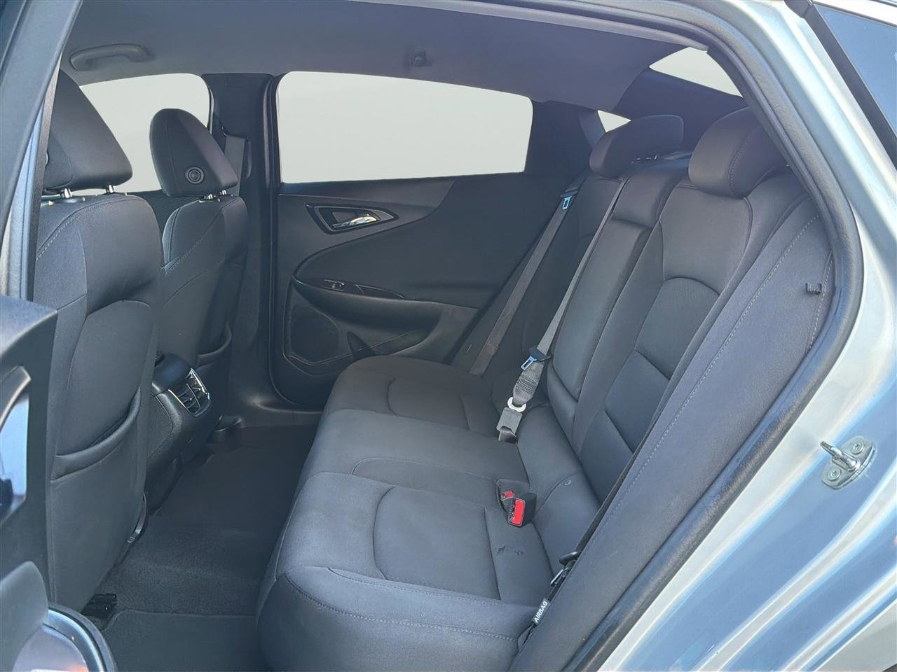 Used 2020 Chevrolet Malibu LT FWD image 16