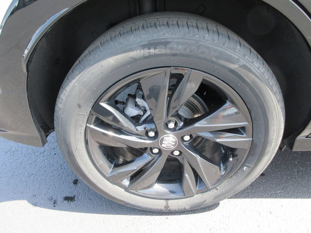 Certified 2024 Buick Encore GX Sport Touring w/ Comfort Package FWD image 10