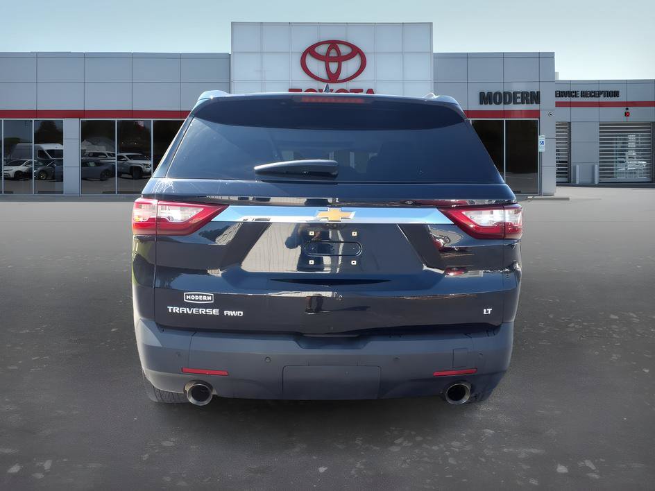 Used 2020 Chevrolet Traverse LT w/ LT Premium Package AWD/4WD image 4