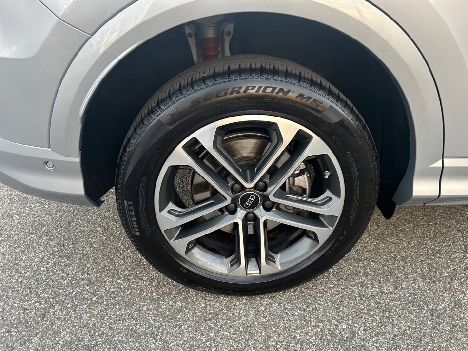 Used 2025 Audi Q5 Premium Plus w/ Premium Plus image 23