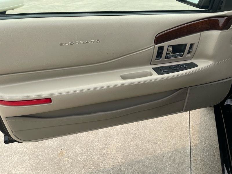 Used 2001 Cadillac Eldorado Touring FWD image 26