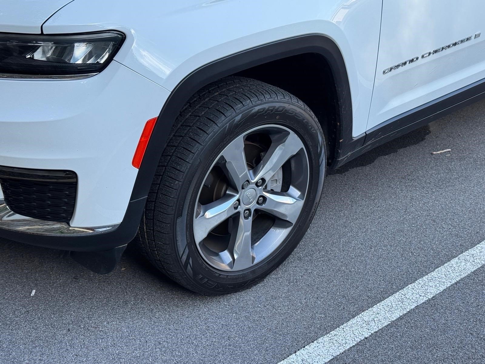 Used 2021 Jeep Grand Cherokee L Limited AWD/4WD image 5