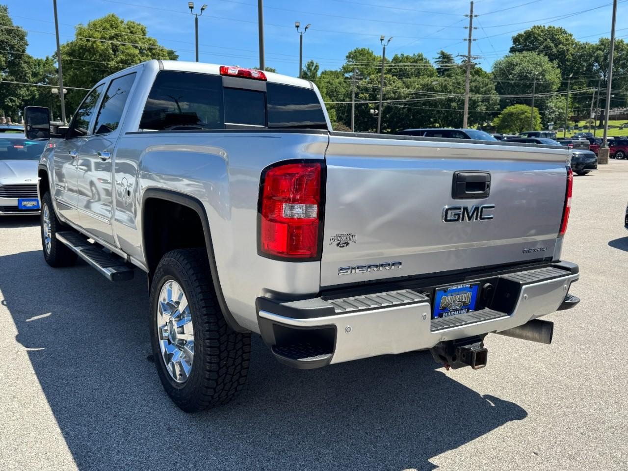 Used 2019 GMC Sierra 2500 Denali w/ Duramax Plus Package AWD/4WD image 5