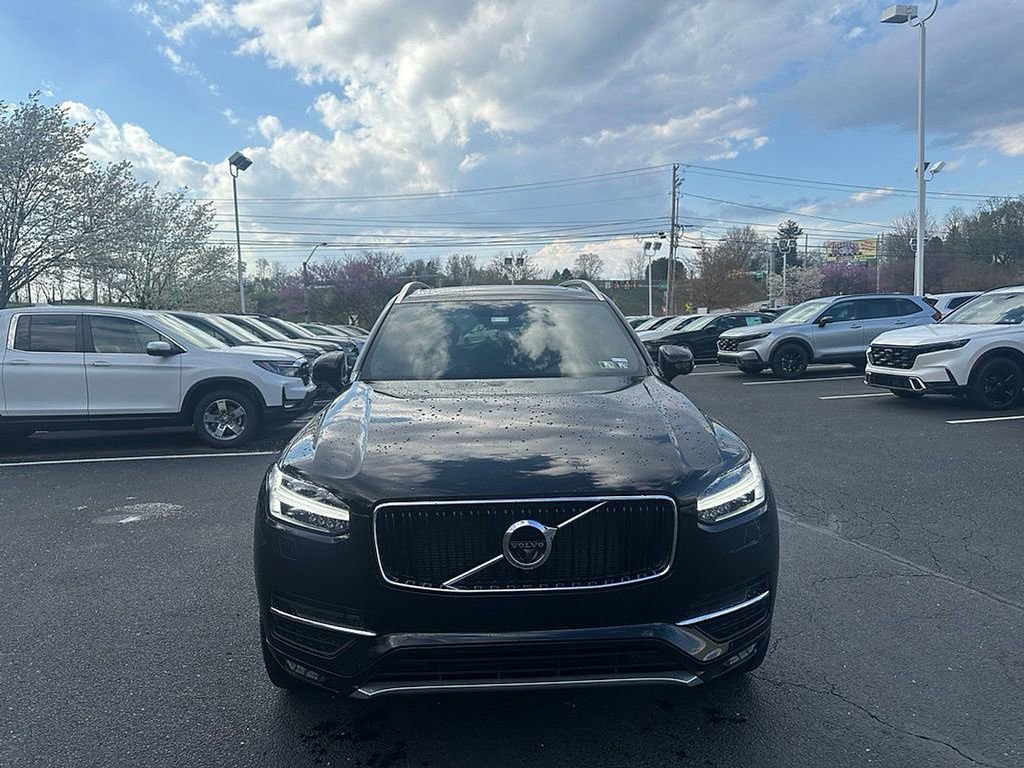 Used 2018 Volvo XC90 T6 Momentum w/ Convenience Package image 2