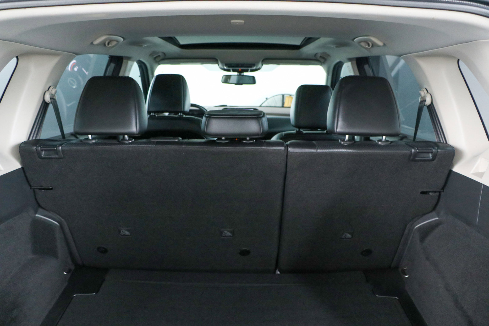 Used 2023 Nissan Rogue Platinum w/ Platinum Premium Package image 32