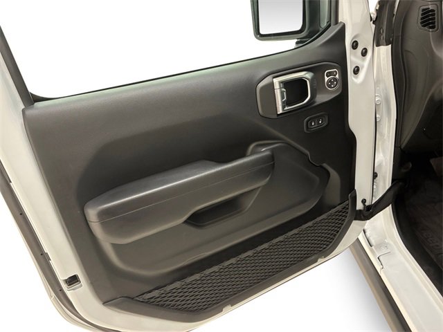 Used 2023 Jeep Wrangler Unlimited w/ Cold Weather Group image 13