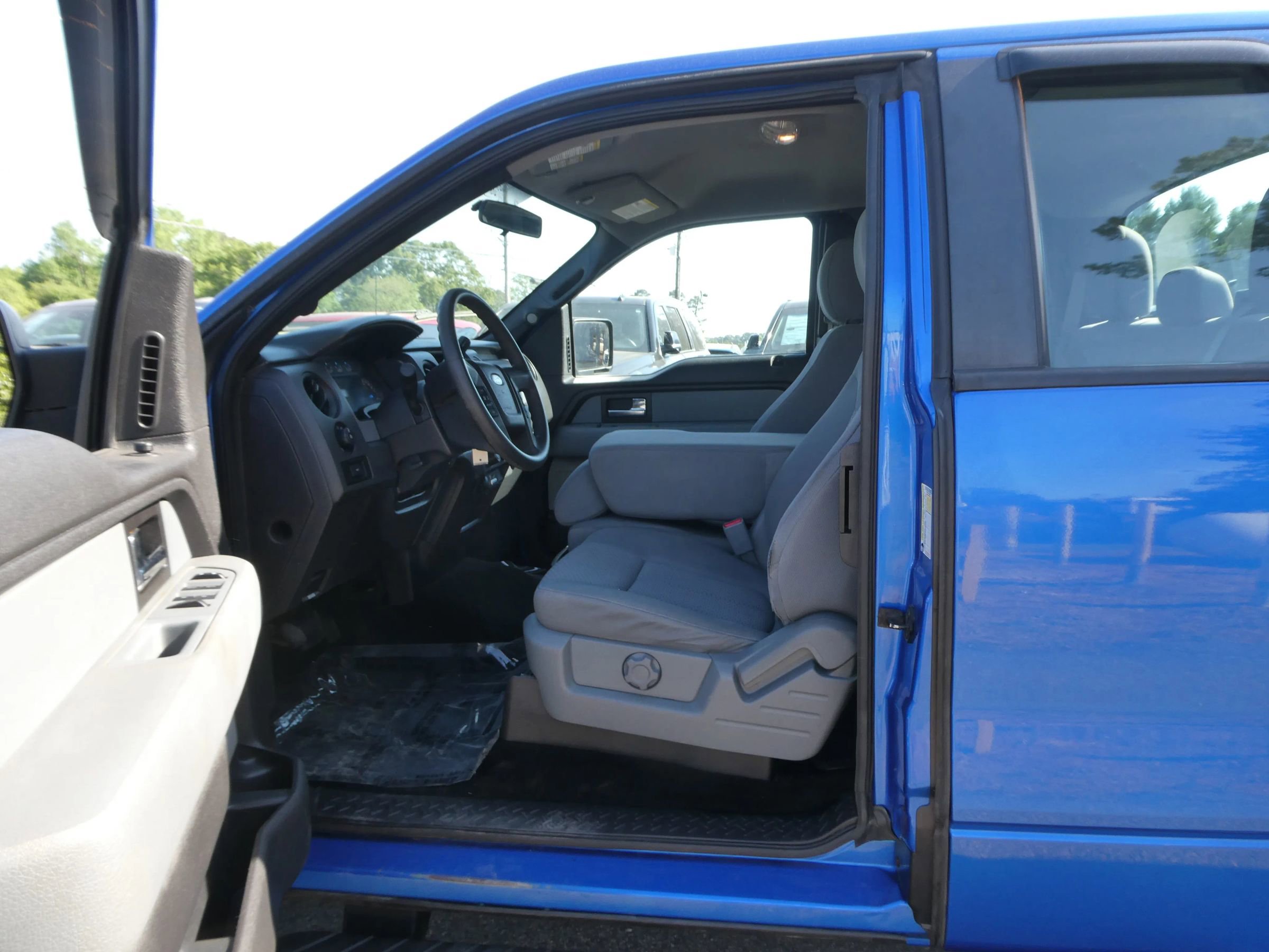 Used 2013 Ford F150 STX w/ Mid Equipment Group image 12