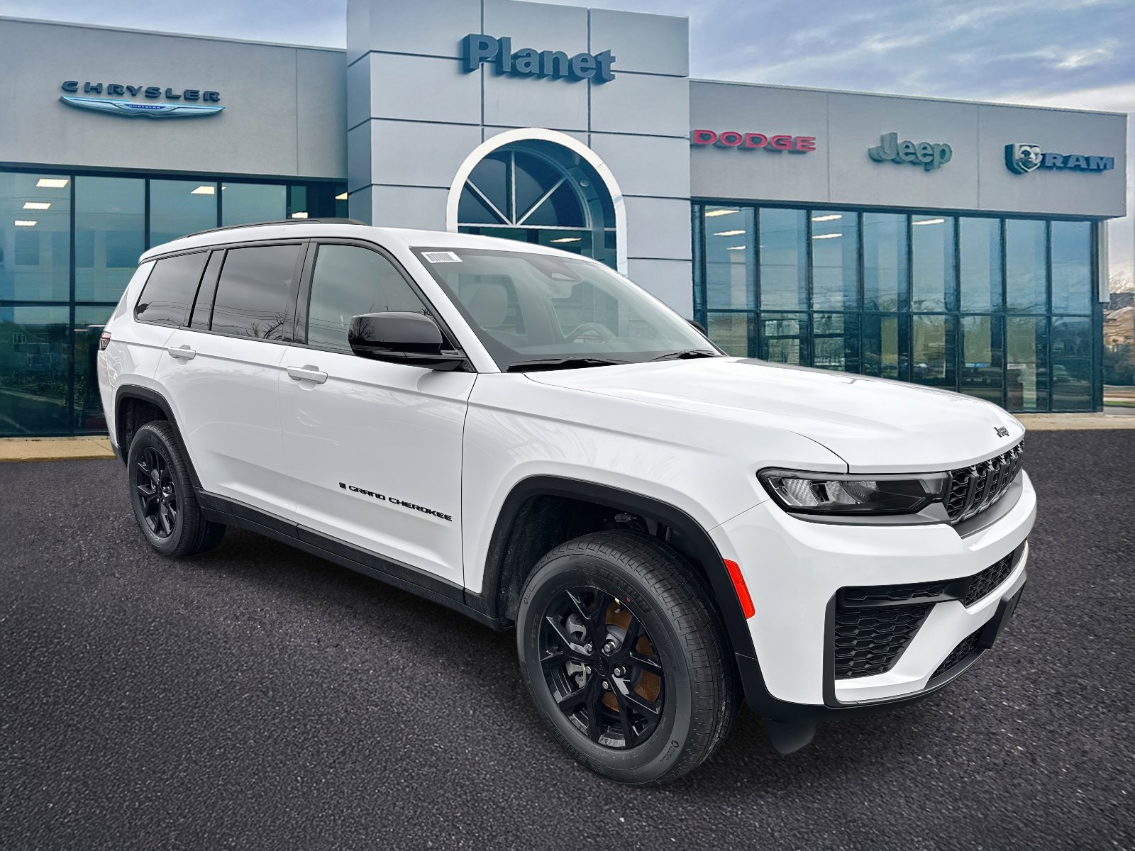 New 2026 Jeep Grand Cherokee L 4WD image 1