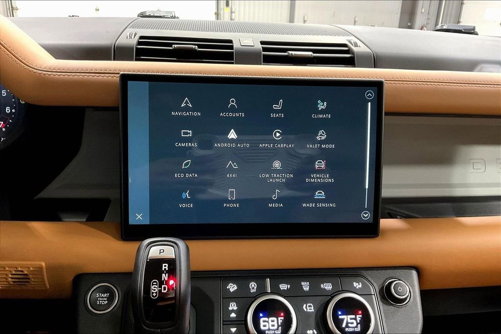Used 2024 Land Rover Defender 130 S image 15
