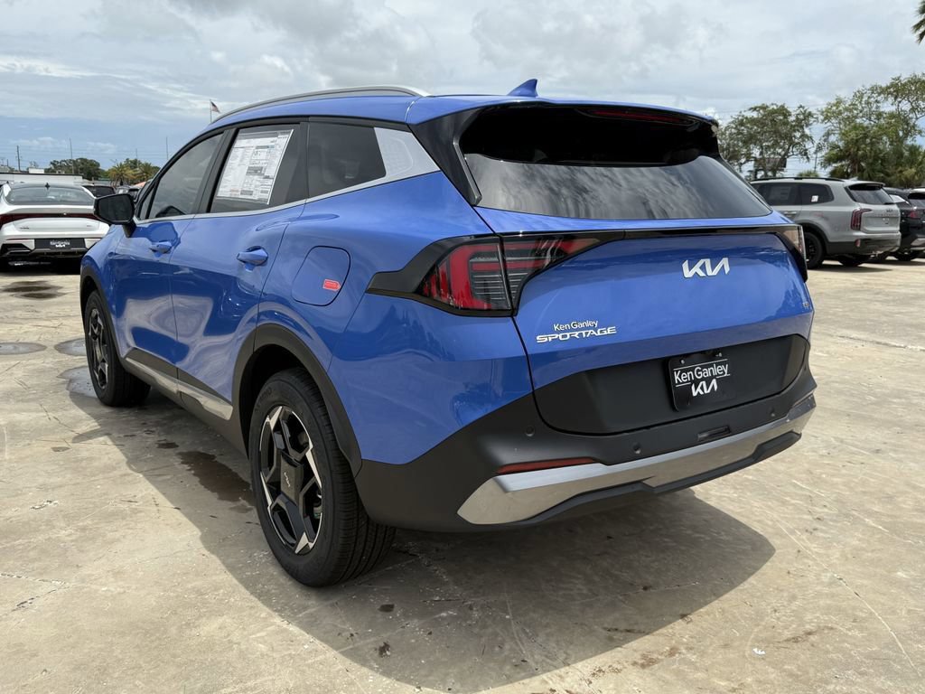 Certified 2026 Kia Sportage EX AWD/4WD image 8