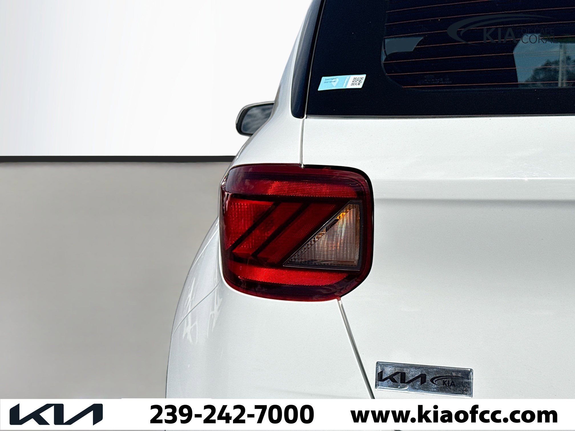 Used 2022 Hyundai Venue SE image 10