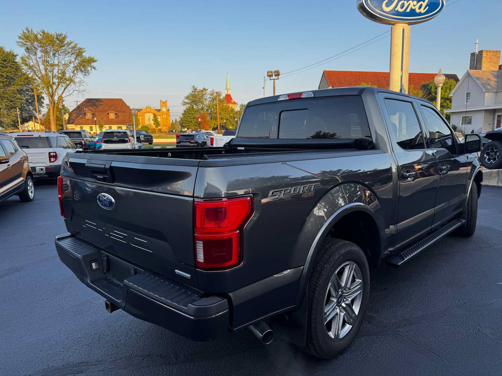Used 2019 Ford F150 XLT w/ Equipment Group 302A Luxury AWD/4WD image 13