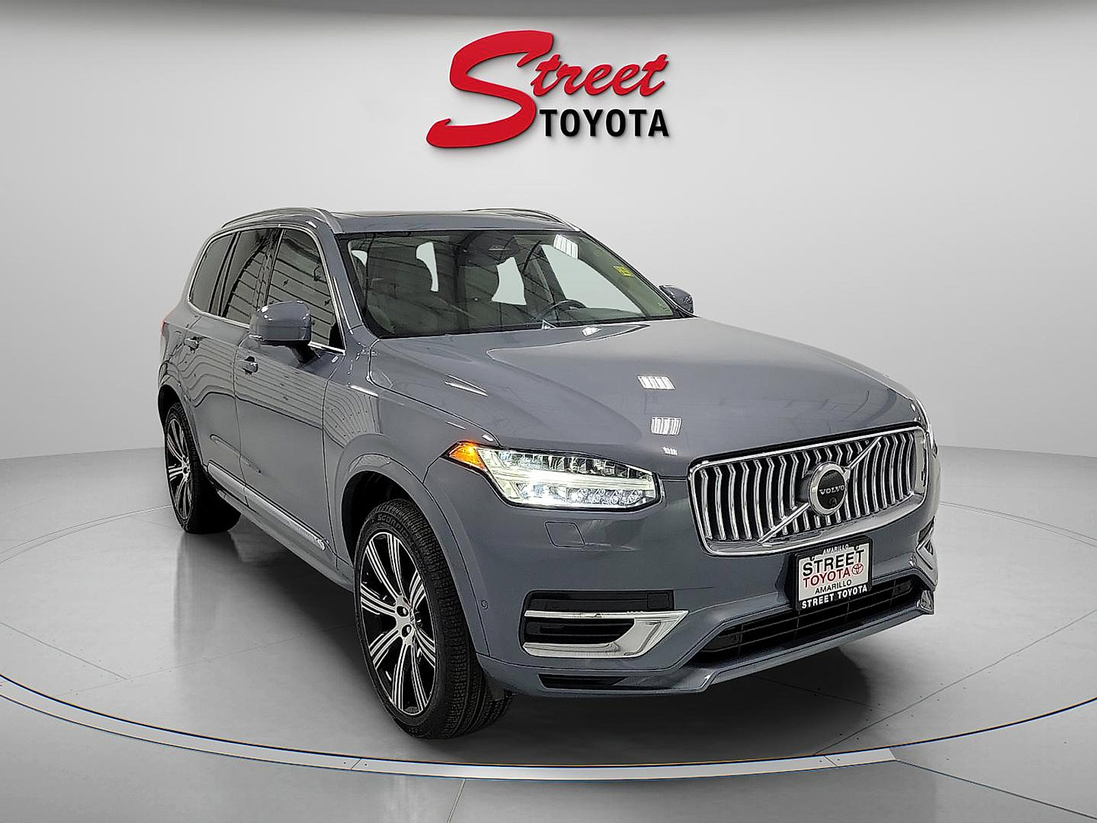 Used 2023 Volvo XC90 T8 Plus w/ Protection Package Premier AWD/4WD image 5