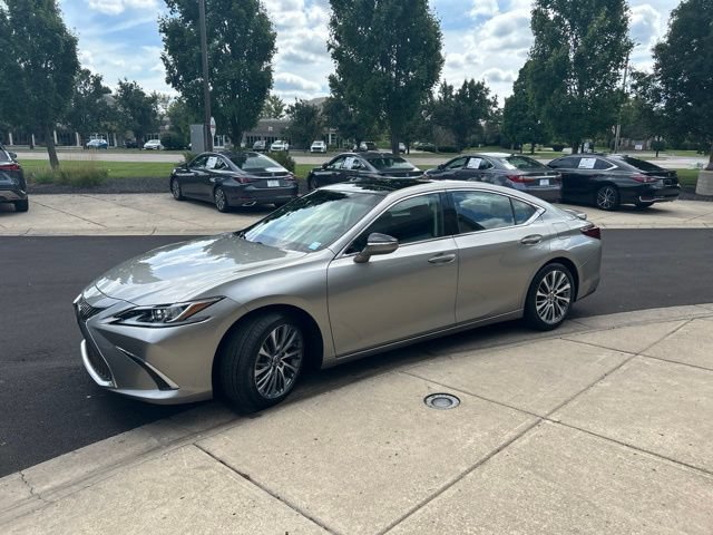 Used 2021 Lexus ES 350 w/ Premium Package FWD image 3