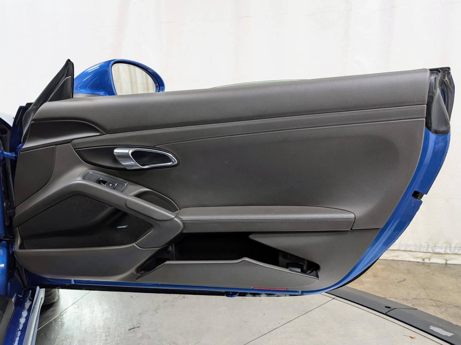 Used 2018 Porsche 718 Cayman S image 19