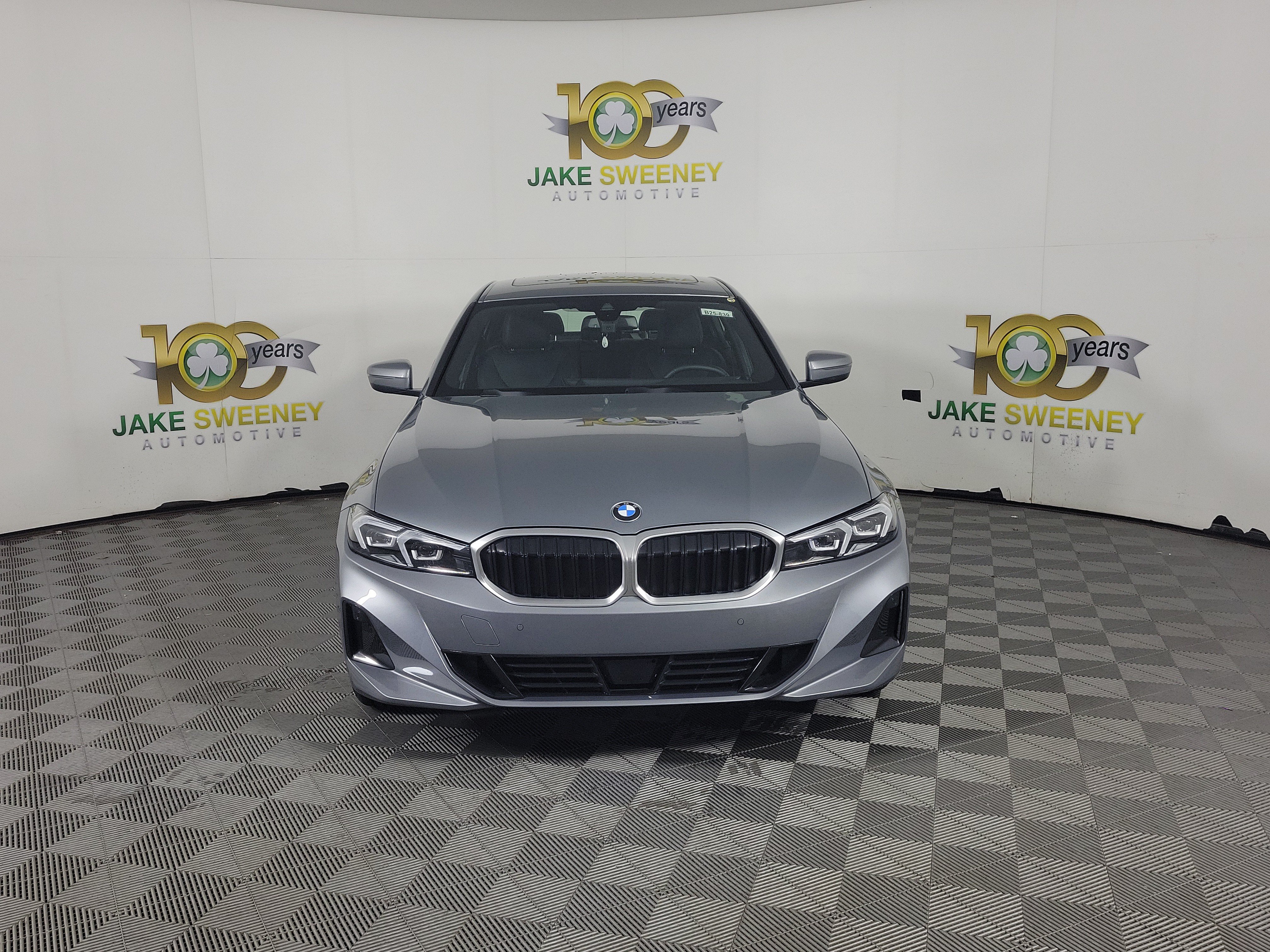 Certified 2025 BMW 330i xDrive Sedan w/ Premium Package AWD/4WD image 2