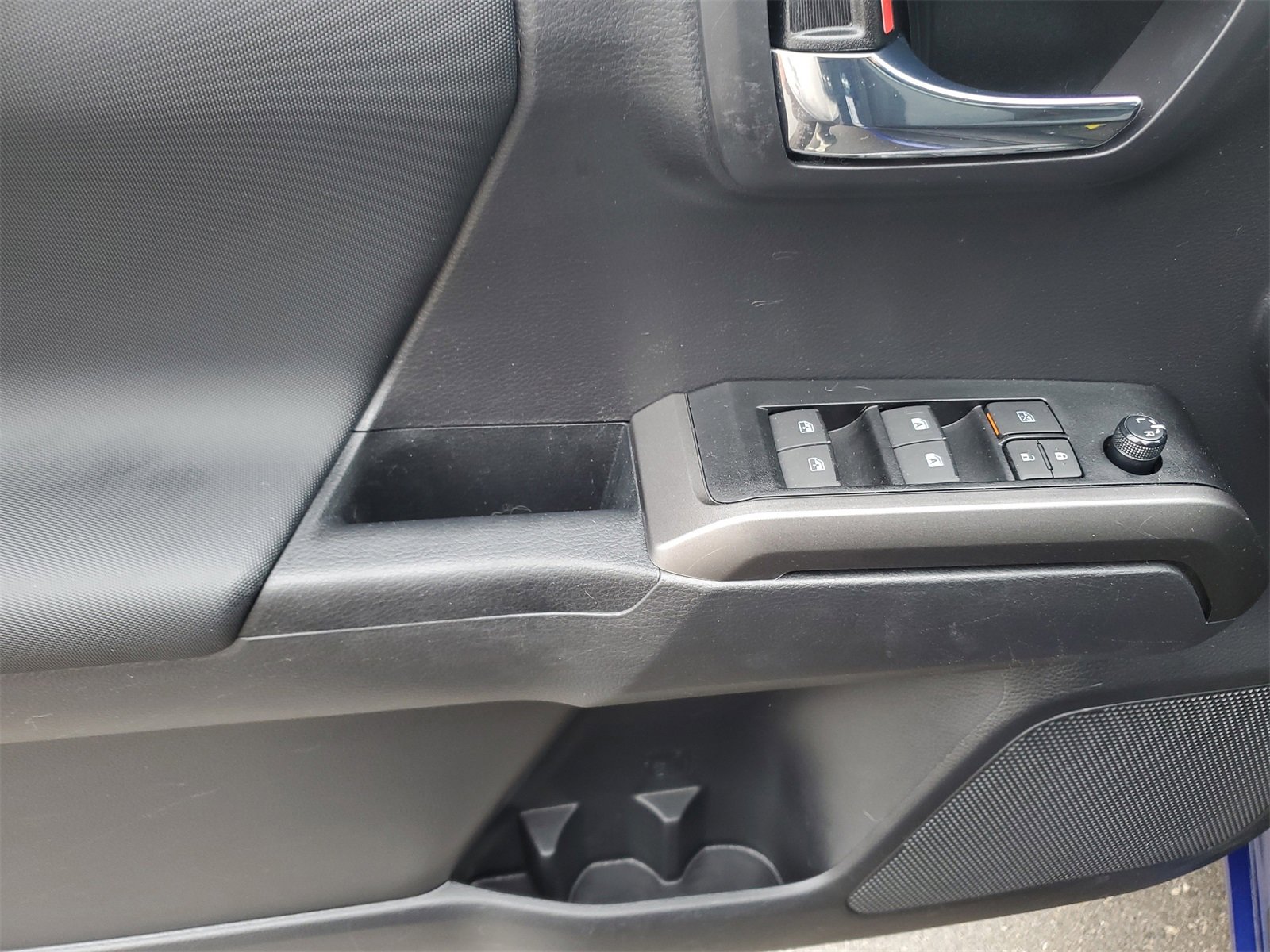 Certified 2023 Toyota Tacoma TRD Off-Road image 19