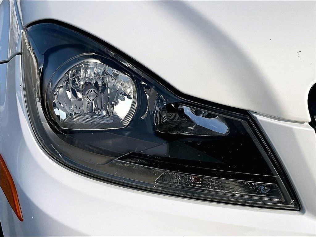 Used 2015 Mercedes-Benz C 250 Coupe image 25