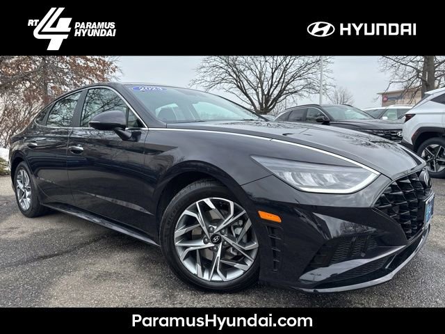 Certified 2023 Hyundai Sonata SEL w/ Convenience Package image 1