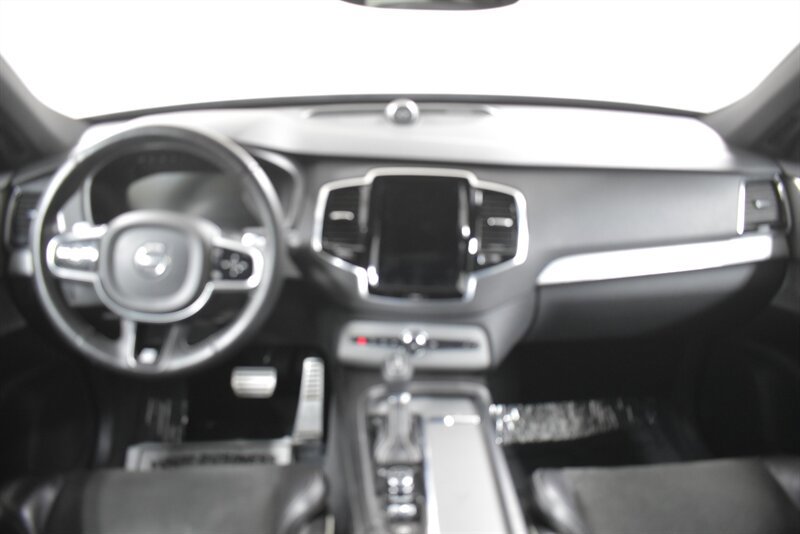 Used 2016 Volvo XC90 T6 R-Design w/ Protection Package Plus AWD/4WD image 7
