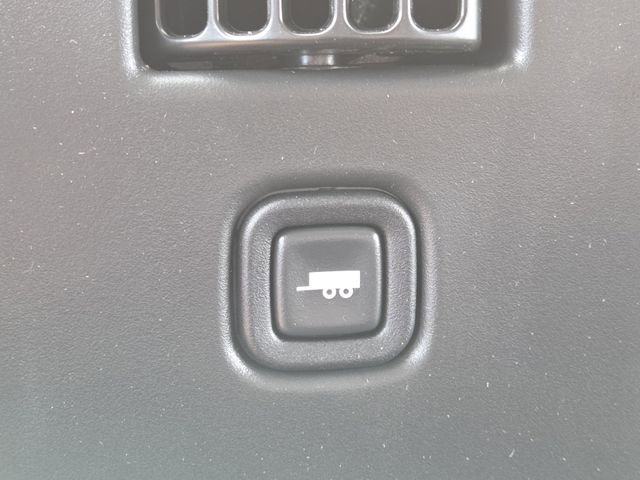 New 2026 GMC Savana 3500 w/ Driver Convenience Package RWD image 4