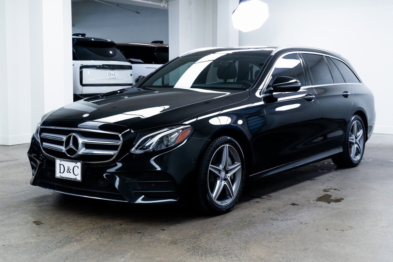 Used 2017 Mercedes-Benz E 400 E 400 image 3
