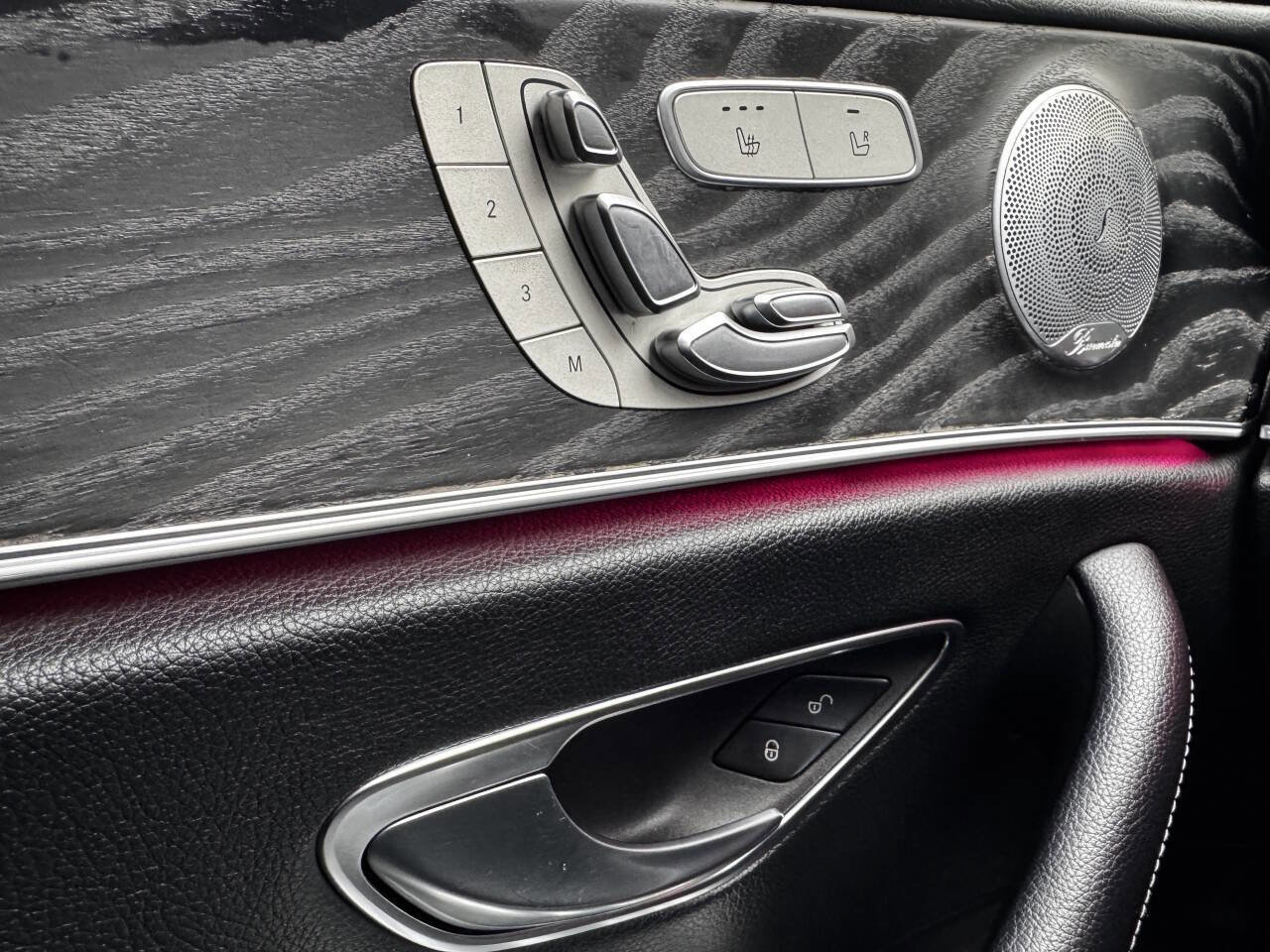 Used 2017 Mercedes-Benz E 300 image 23