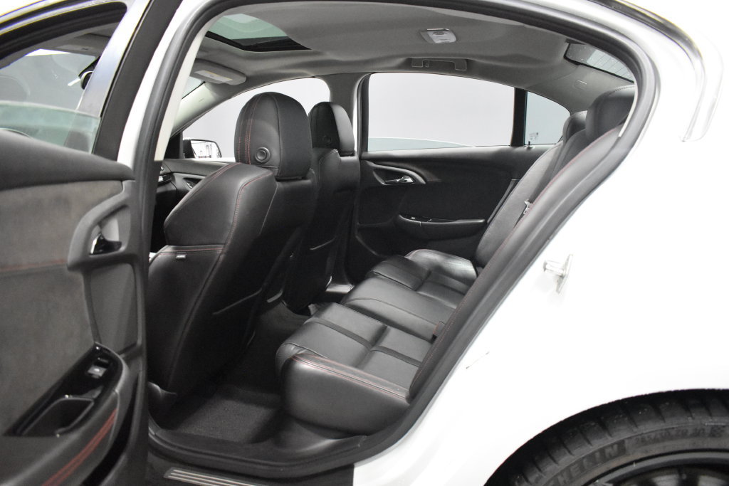 Used 2015 Chevrolet SS RWD image 37