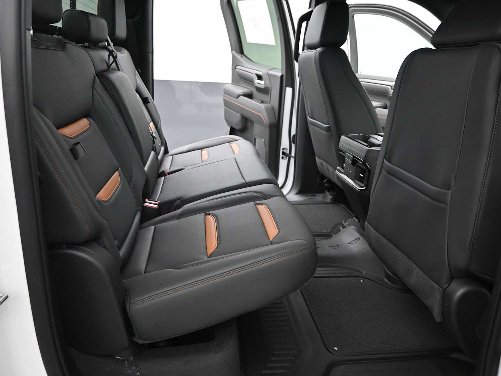 New 2026 GMC Sierra 1500 AT4 w/ AT4 Premium Package AWD/4WD image 23