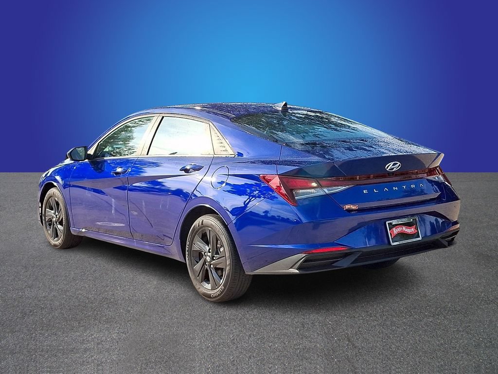 Used 2023 Hyundai Elantra SEL FWD image 6