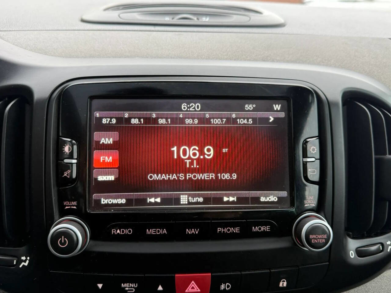 Used 2014 FIAT 500L Trekking w/ Popular Equipment Group image 13