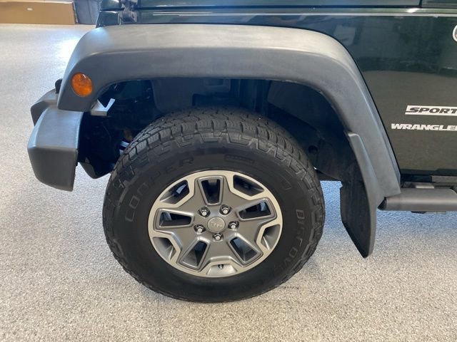 Used 2012 Jeep Wrangler Sport AWD/4WD image 12