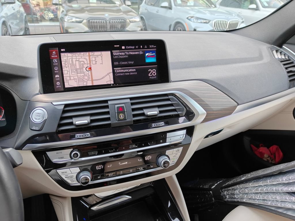 Used 2021 BMW X4 xDrive30i w/ Premium Package AWD/4WD image 12