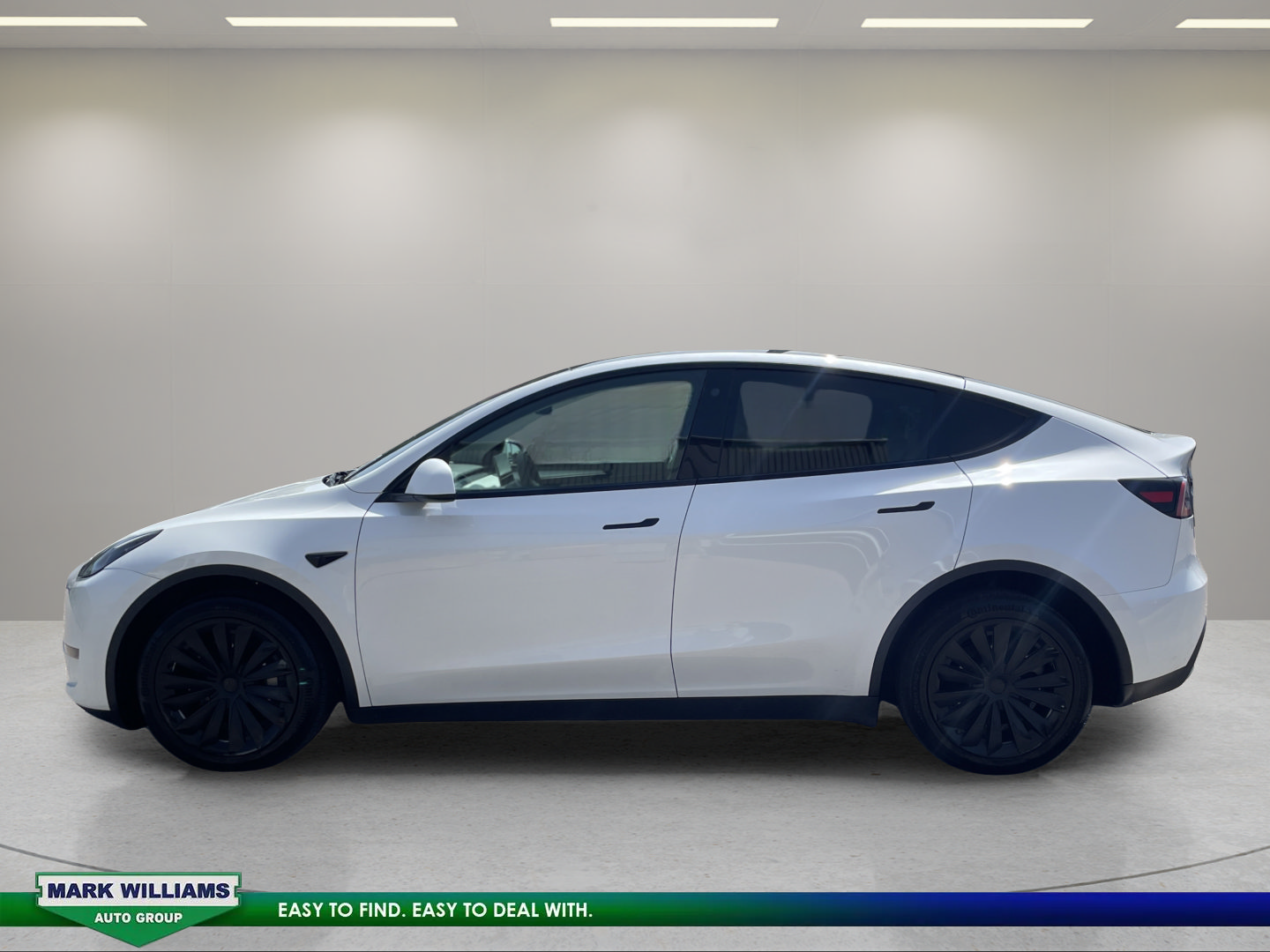 Used 2023 Tesla Model Y Long Range AWD/4WD image 4
