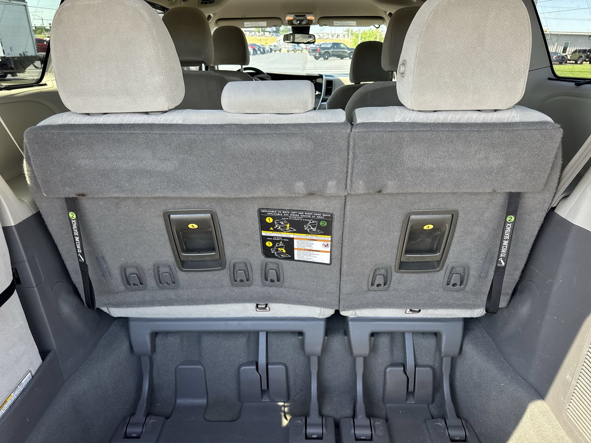 Used 2020 Toyota Sienna LE FWD image 25