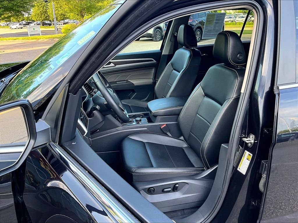 Used 2023 Volkswagen Atlas SE w/ Panoramic Sunroof Package AWD/4WD image 10