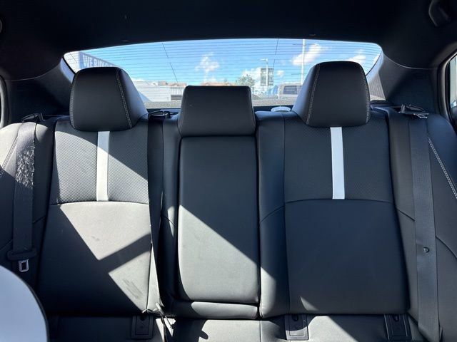 Used 2025 Toyota Camry SE w/ Convenience Package image 17