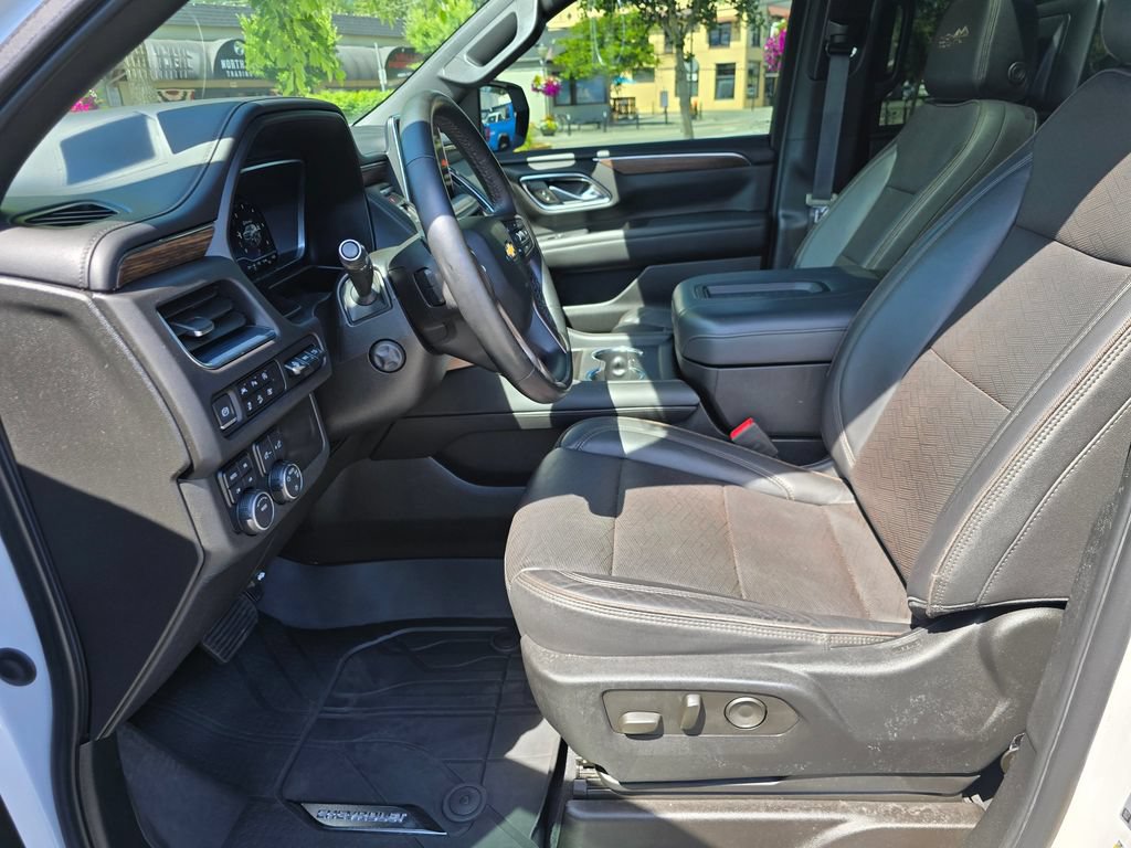 Used 2023 Chevrolet Tahoe High Country AWD/4WD image 28